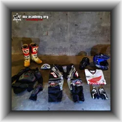 Motocross Ausrüstung gebraucht